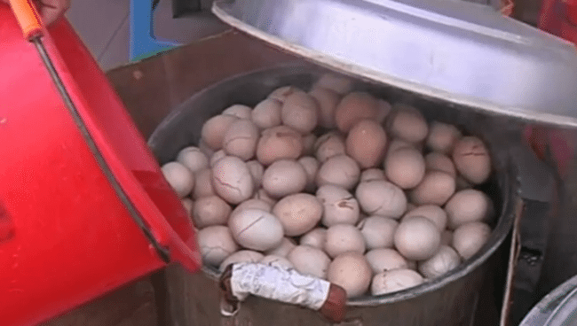 “Virgin Boy Eggs” Cooked In Urine a Delicacy In China (odd)