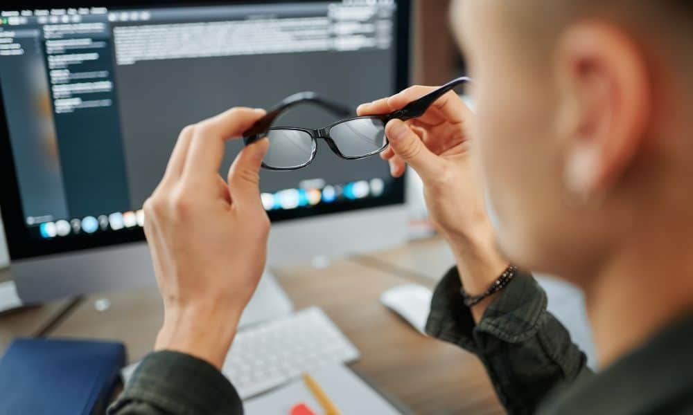 Ideal Viewing Distance From a Monitor
